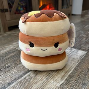 Squishmallows Rayen the Pancake (Butter Pat) 8” Plush